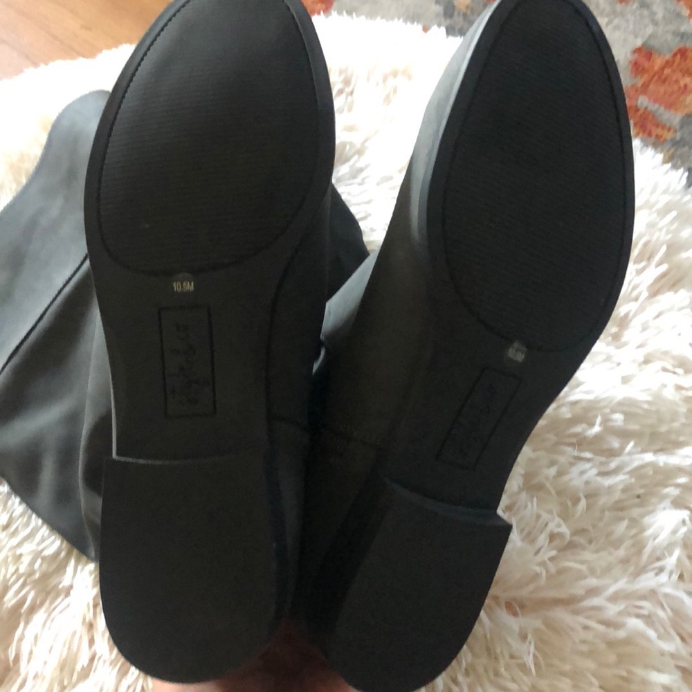 Boots - Picture 3 of 3